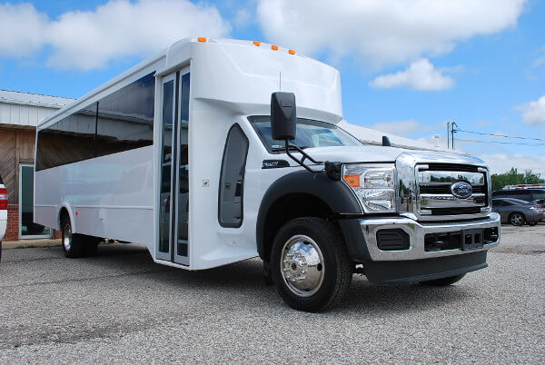 Kokomo 18 Passenger Limo Bus
